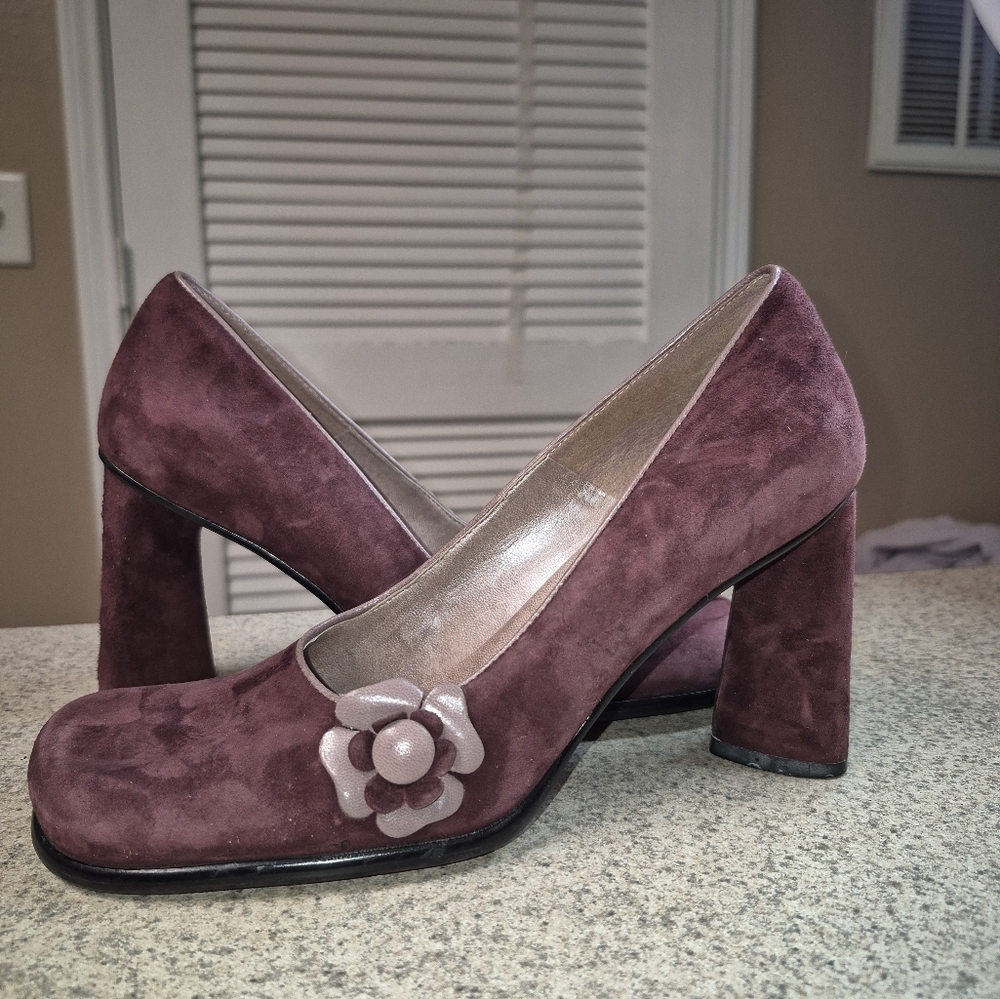Elegant Plum Women's Heels with Floral Accent
